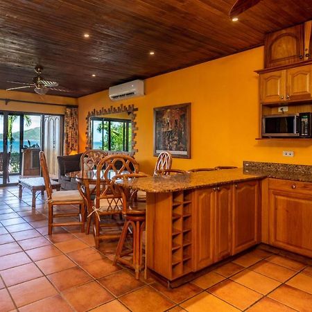 Warm Interiors And Orange Hues On Ground Floor In Front Of Beach Playa Flamingo Kültér fotó