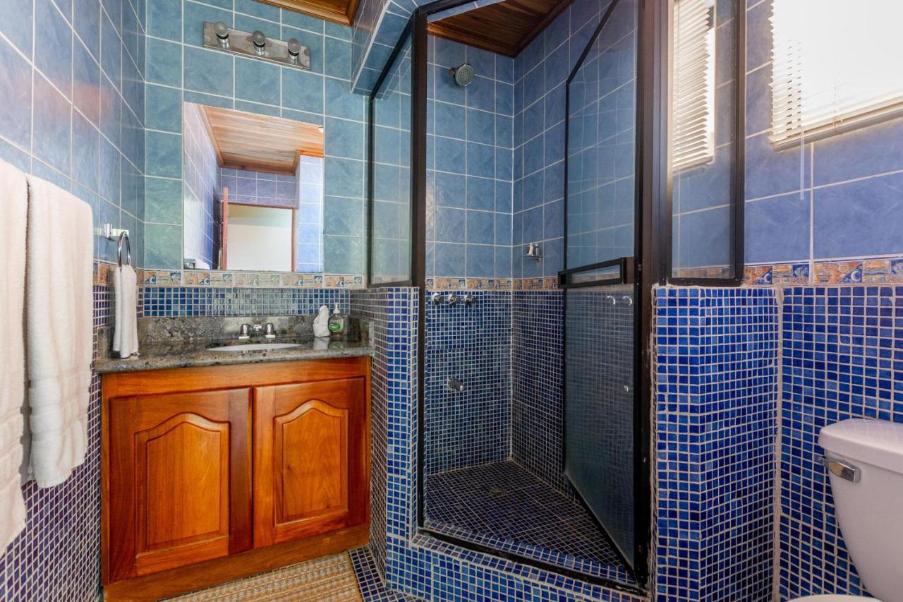 Warm Interiors And Orange Hues On Ground Floor In Front Of Beach Playa Flamingo Szoba fotó