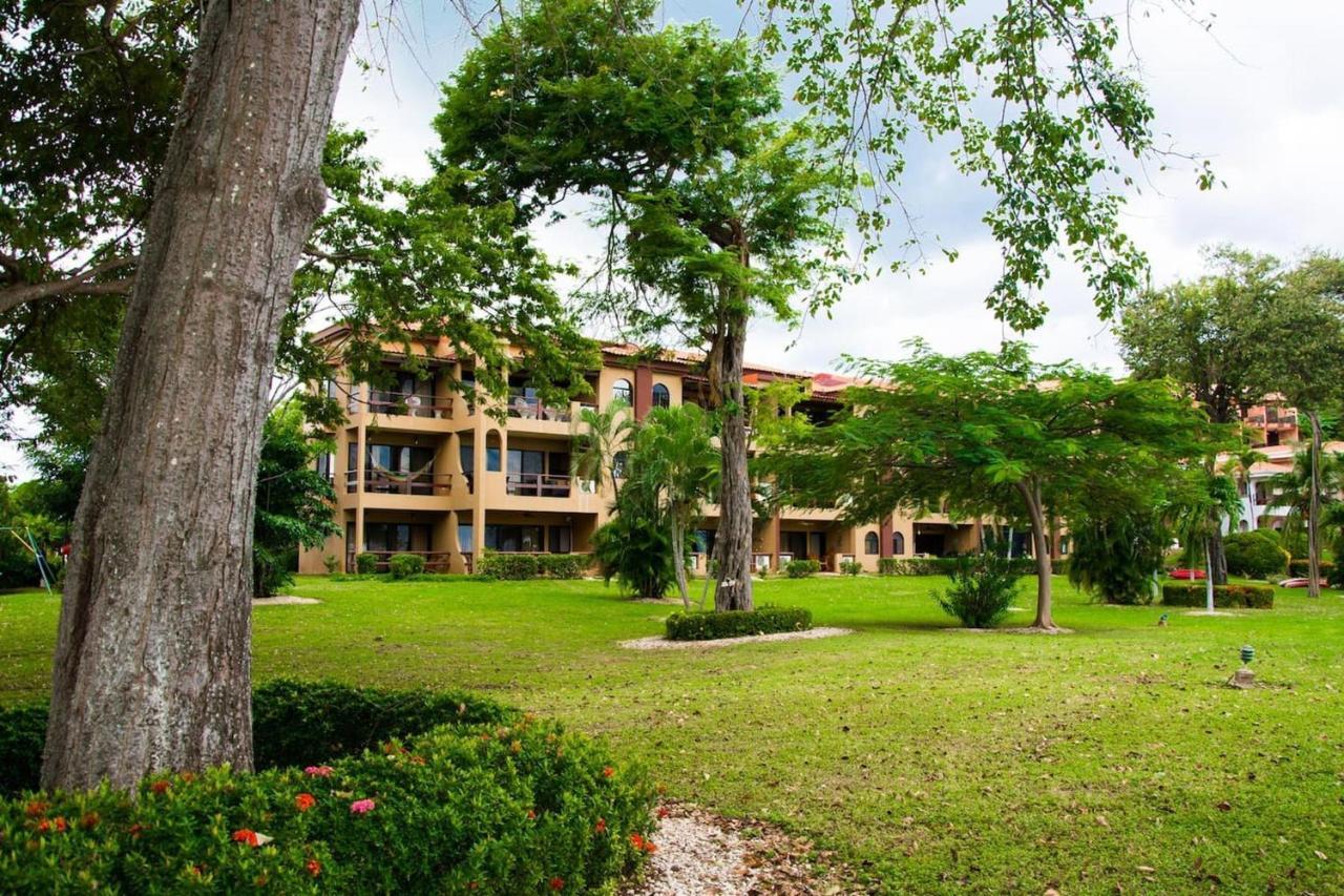 Warm Interiors And Orange Hues On Ground Floor In Front Of Beach Playa Flamingo Szoba fotó